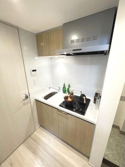 コンフォリア・リヴ横浜平沼 部屋画像