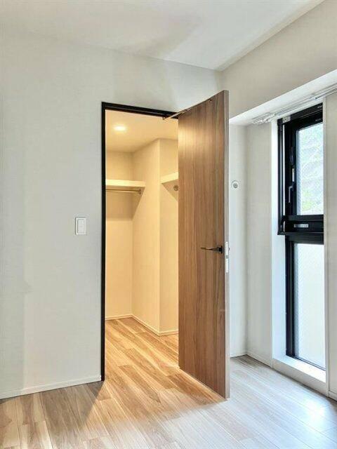 レーベン横浜山手　ＯＮＥ　ＷＡＲＤ　ＣＯＵＲＴ 部屋画像