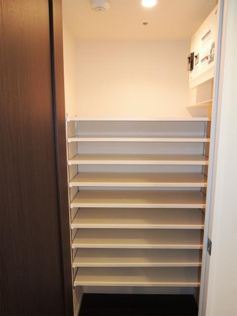 ロイヤルタワー横濱鶴見 部屋画像