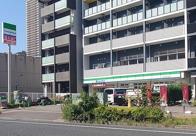 ファミリーマート横浜子安通三丁目店：582m