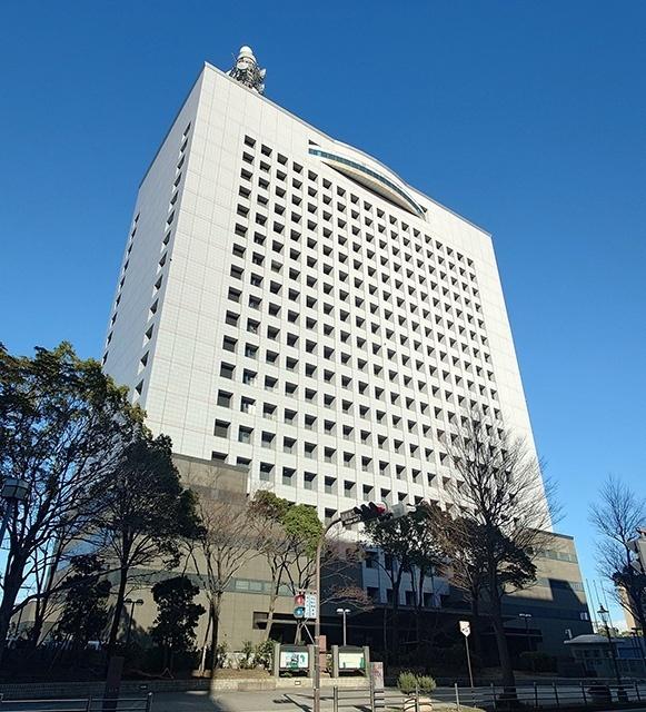 神奈川県警察本部：1201m
