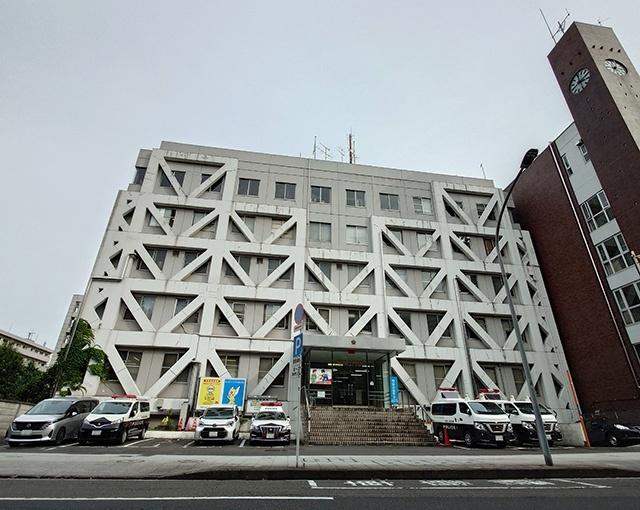 伊勢佐木警察署：967m