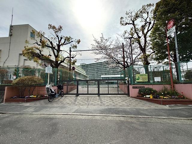 横浜市立笠間小学校：966m