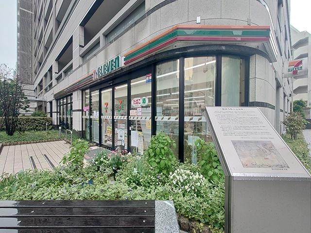 セブンイレブン横浜元浜町3丁目店：143m