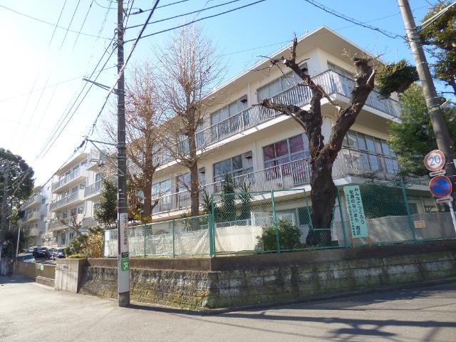 横浜市立老松中学校：378m