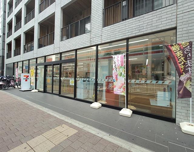 セブンイレブン横浜宮川町3丁目店：10m