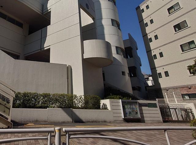 横浜市立幸ケ谷小学校：339m