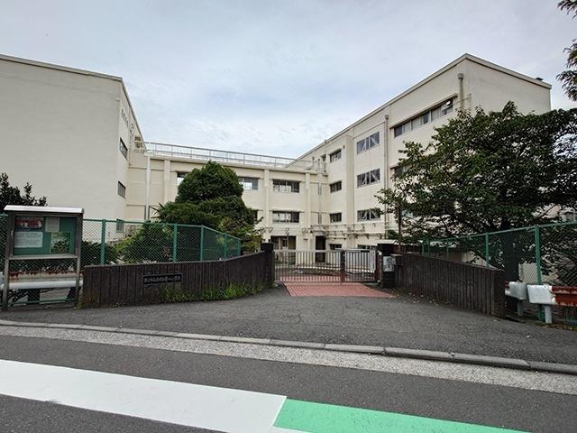 横浜市立洋光台第一小学校：296m