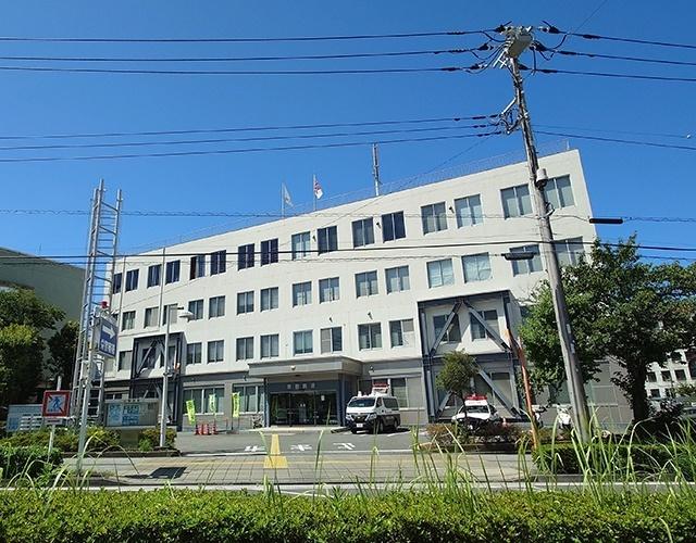 栄警察署：1728m
