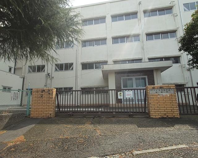 横浜市立汐見台中学校：631m