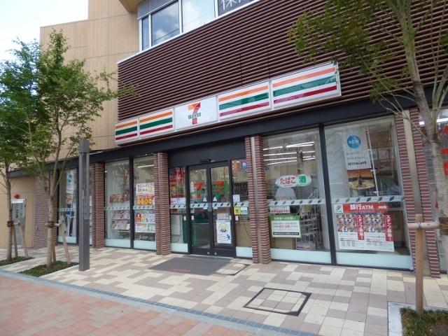 セブンイレブン横浜日ノ出町駅前店：46m