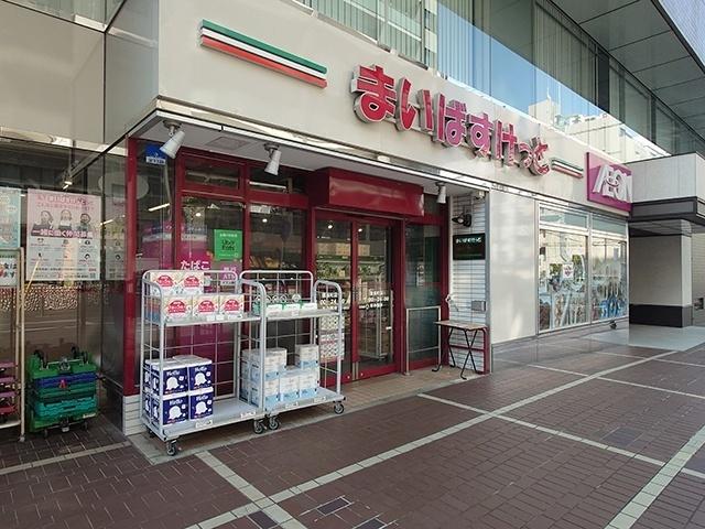 まいばすけっと蓬莱町店：108m