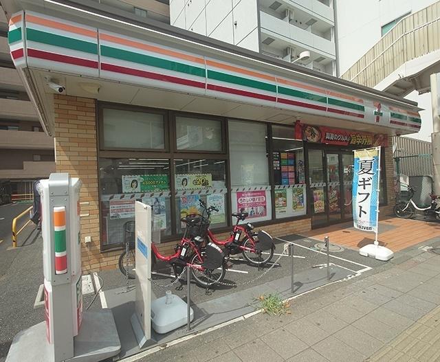 セブンイレブン横浜西神奈川1丁目店：316m