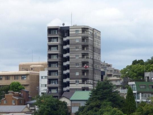 �l�C�̃f�U�C�i�[�Y�}���V����