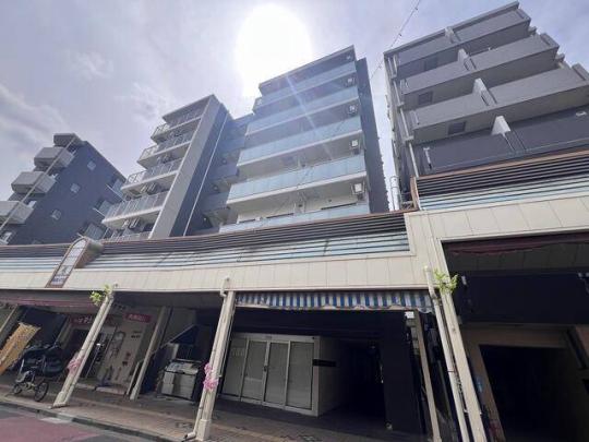 外観タイル張りです