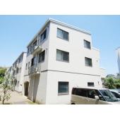 外観タイル張りです