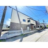 新築のテラスハウスタイプです