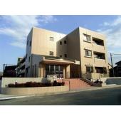 外観タイル張りです