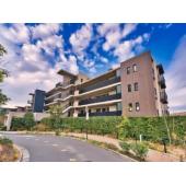 外観タイル張りです