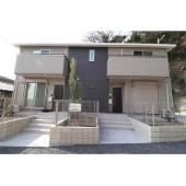 外観タイル張りです