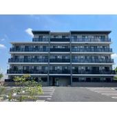 外観タイル張りです