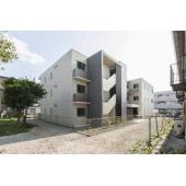 外観タイル張りです