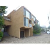 オートロック完備