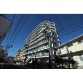 外観タイル張りです