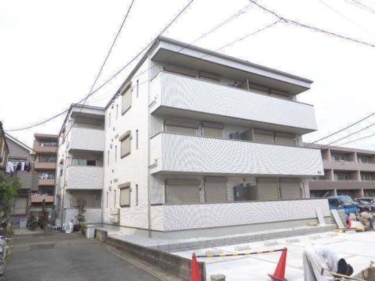 外観タイル張りです