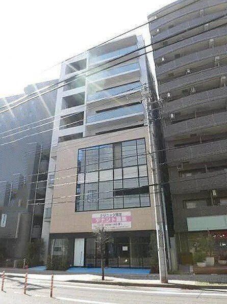 外観タイル張りです