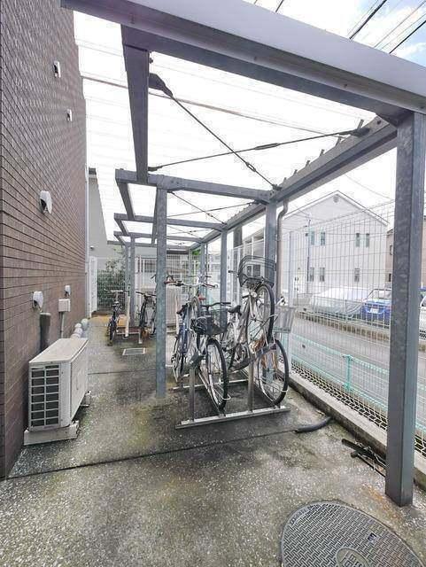 元住吉アートフラッツ 駐車場
