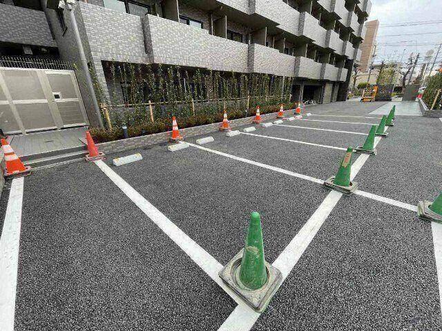 ルーブル川崎中丸子参番館 駐車場