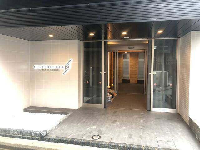 エストゥルース武蔵小杉 エントランス