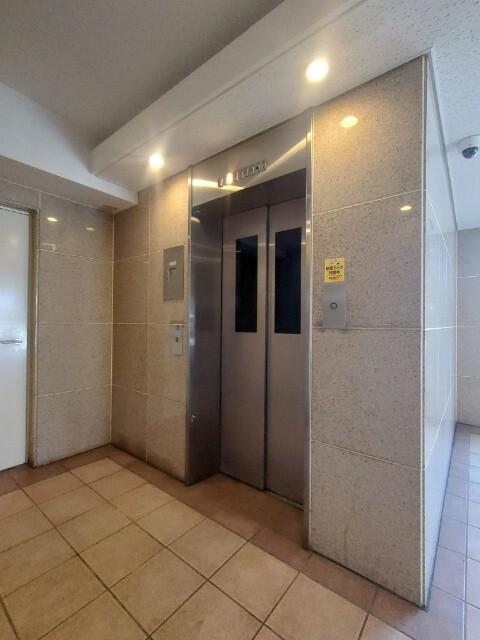 アルテーヌ新横浜 ロビー