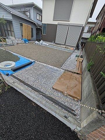 茅ヶ崎市新栄町戸建貸家 エントランス