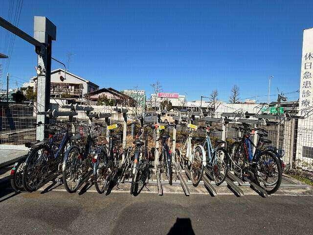 ＬＯＣ’Ｓ　ＫＩＫＵＮＡ 駐車場
