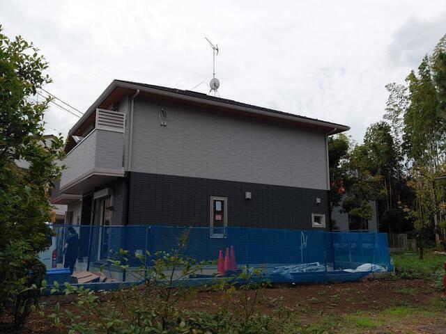 鴨居４丁目新築貸家 ロビー