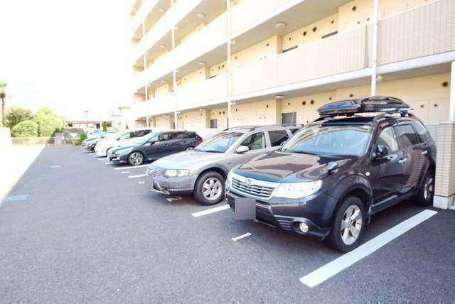 プライムアーバン川崎南幸町 駐車場