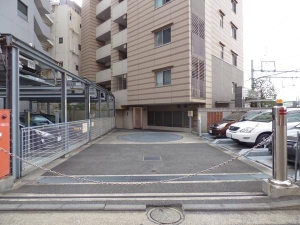 クレストフォルム横浜平沼 駐車場