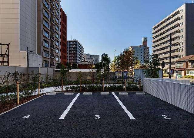グランド・ガーラ横浜新子安 駐車場