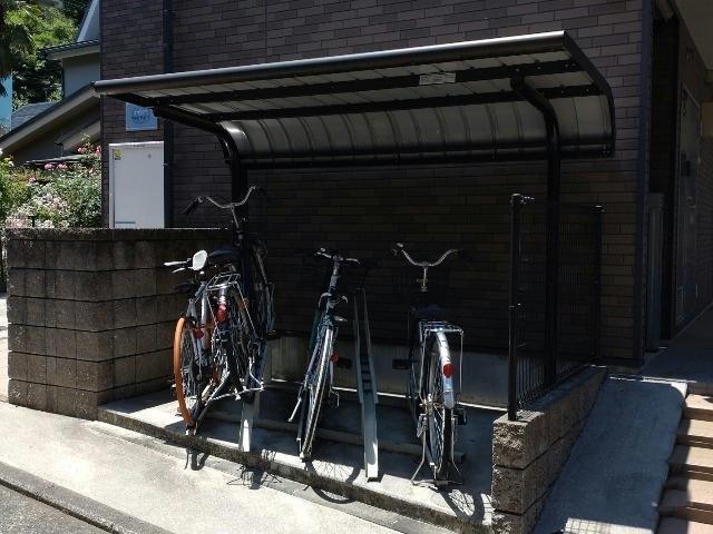 レオネクスト横浜ＨＯＮＧＯ 駐車場
