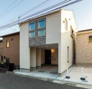 妙蓮寺駅より徒歩7分 築6年7ヶ月 2階建の賃貸物件