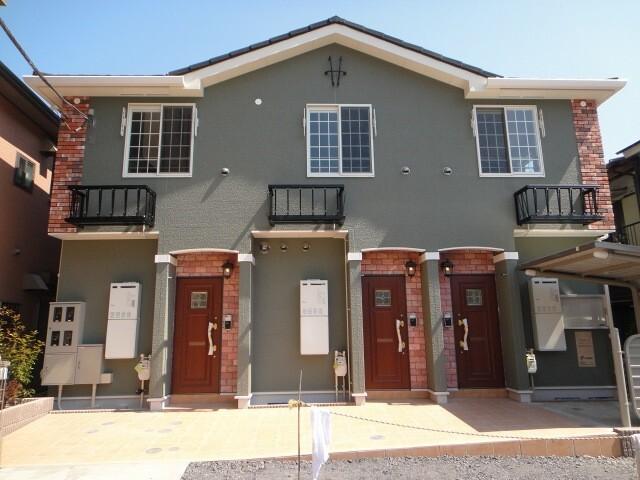 閑静な住宅街に立地