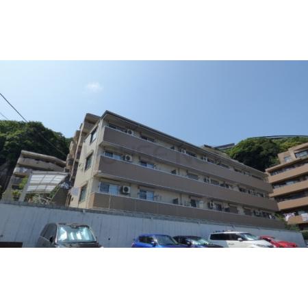 磯子駅から徒歩6分