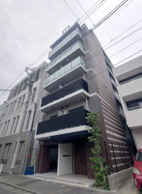 横浜駅から徒歩9分