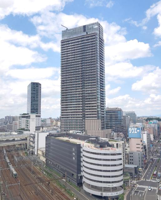 横浜駅西口のタワーマンション