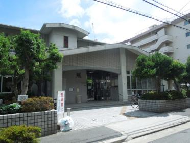 大阪市立天王寺図書館：716m