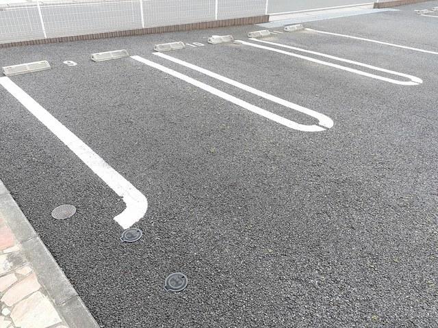 ベッラ・ヴィスタⅢＡ（102） 駐車場
