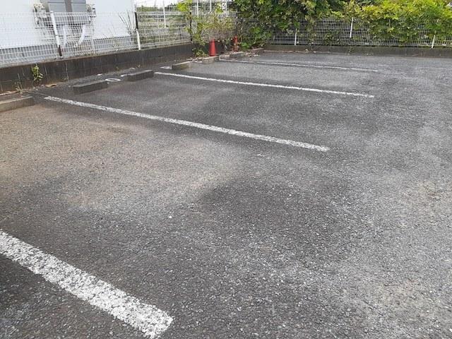 グリーンハウスＡ（201） 駐車場