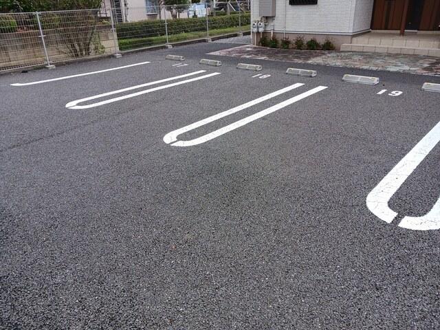 エタニティー　Ⅰ（203） 駐車場